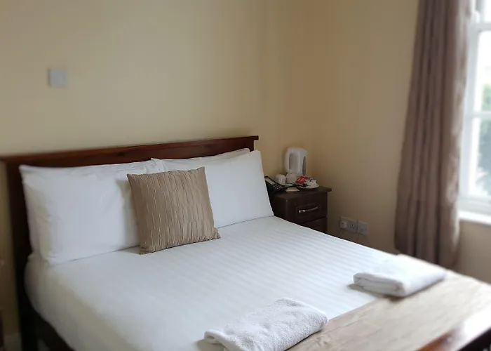 Konukevi Hazelbrook House 3*