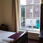 בית הארחה Hazelbrook House 3*