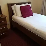 Hazelbrook House 3* דבלין