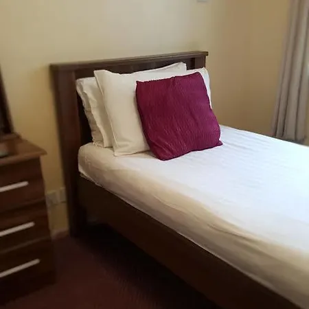 Hazelbrook House Гостевой дом 3*