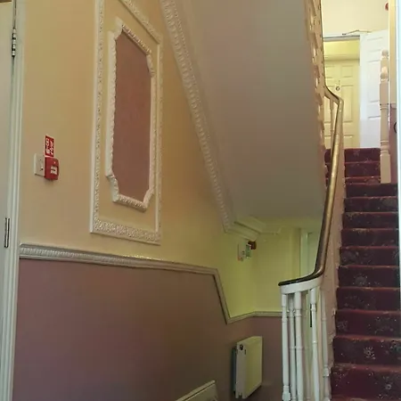 Hazelbrook House 3* Dublino