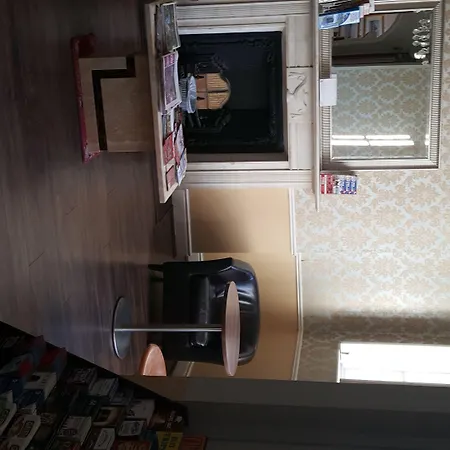 Гостевой дом Hazelbrook House Дублин