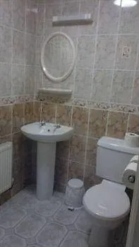 Hazelbrook House Гостевой дом