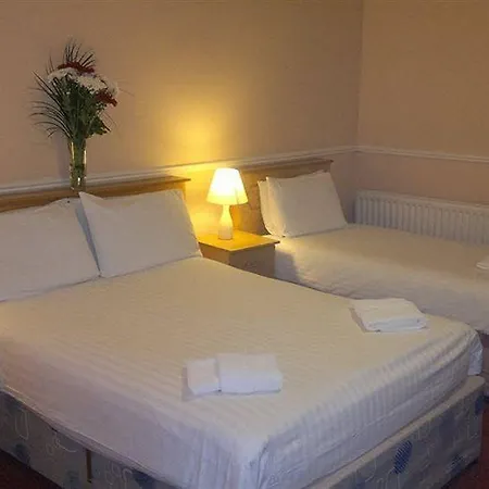 Гостевой дом Hazelbrook House Дублин