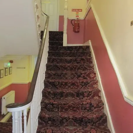 Hazelbrook House Гостевой дом 3*