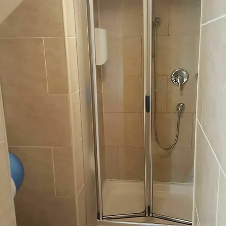 Hazelbrook House Гостевой дом