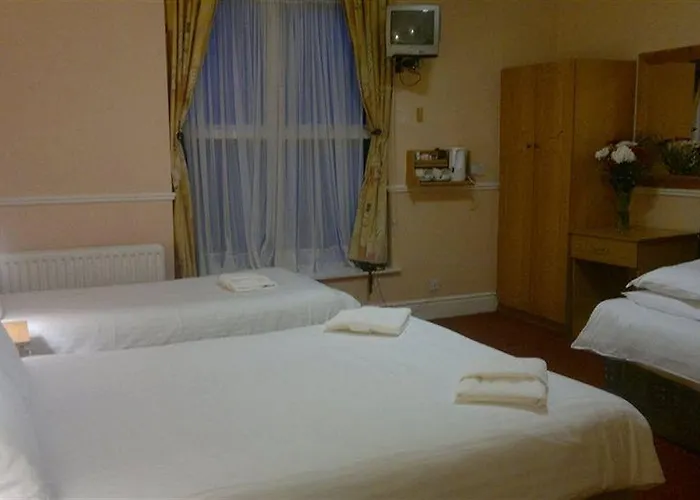 בית הארחה Hazelbrook House 3*