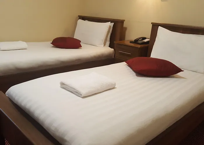 Guest house Hazelbrook House 3*